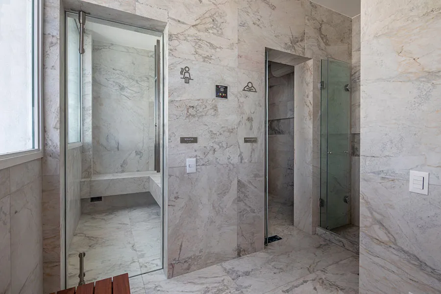 Varanda fechada inclusa no NOVE IPANEMA MOZAK apartamentos Ipanema