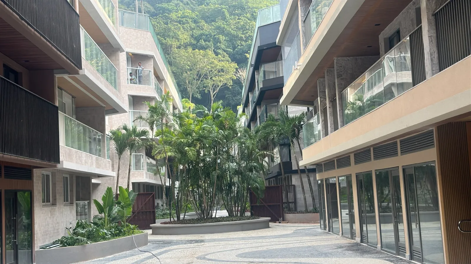 Painel solar e jardins verticais no Parque Sustentável da Gávea
