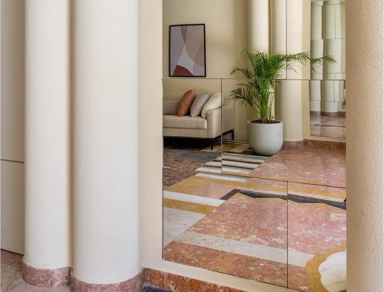 Raro palacete Art Deco totalmente restaurado, mantendo a essência dos anos 1920–1930 com conforto moderno