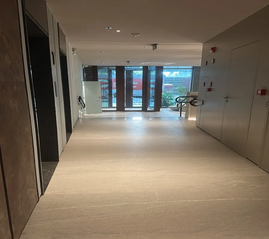 Piscina climatizada na área de lazer do Tempo Ipanema Residencial.